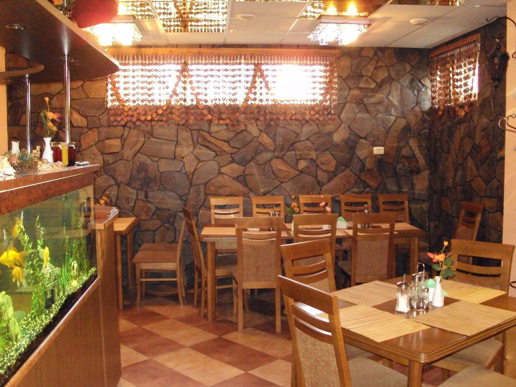 Makovytsya Hotel Yaremche Bagian luar foto